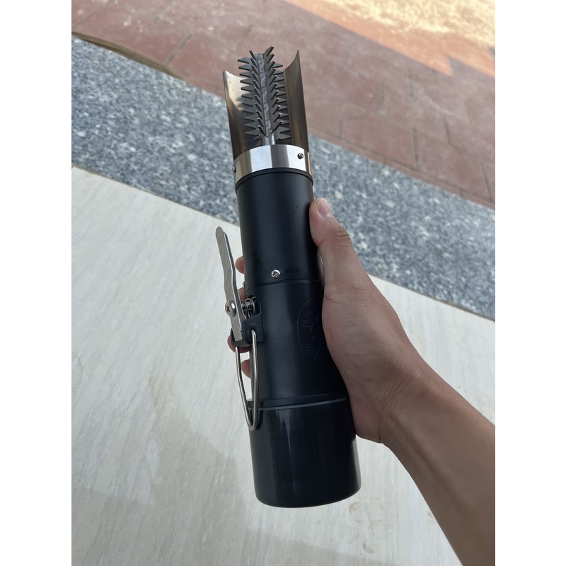 Máy đánh vảy cá cầm tay dùng cho gia đình hộ kinh doanh nhỏ lẻ, máy đánh vảy cá lóc mini giá bao nhiêu mua ở đâu