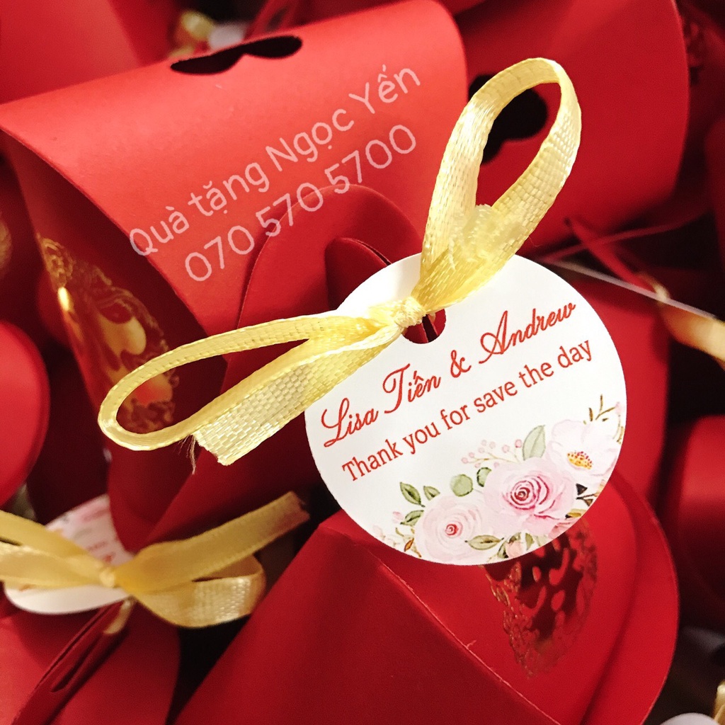 Set 100 hộp hỷ đỏ kèm 2 viên scl + tag, ruy băng ( khách tự gấp)