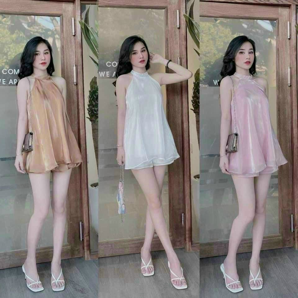 Set đồ nữ đi chơi cá tính, set bộ nữ 2 món quần đùi ngắn tôn dáng kèm áo kiểu nữ cổ yếm chất voan tơ sáng đẹp