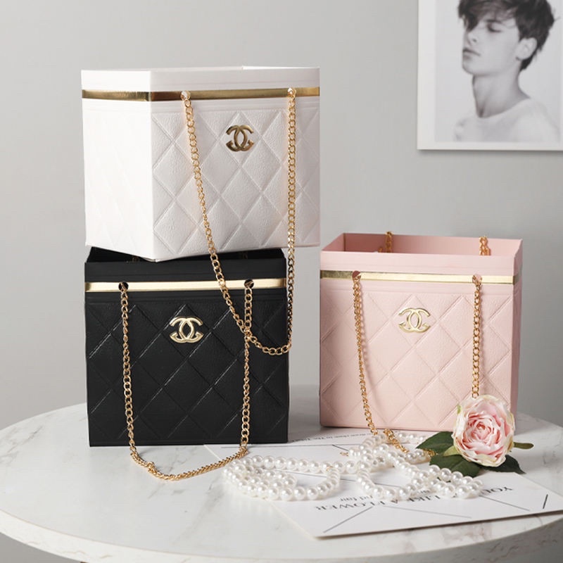 Hộp Giấy Chanel đẹp, sang từng chi tiết.