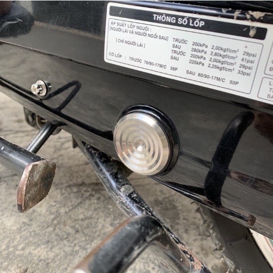 Nắp Hộp Xích, Sên SALAYA Titan Gr5 lắp cho các dòng xe Wave, Rsx, Dream