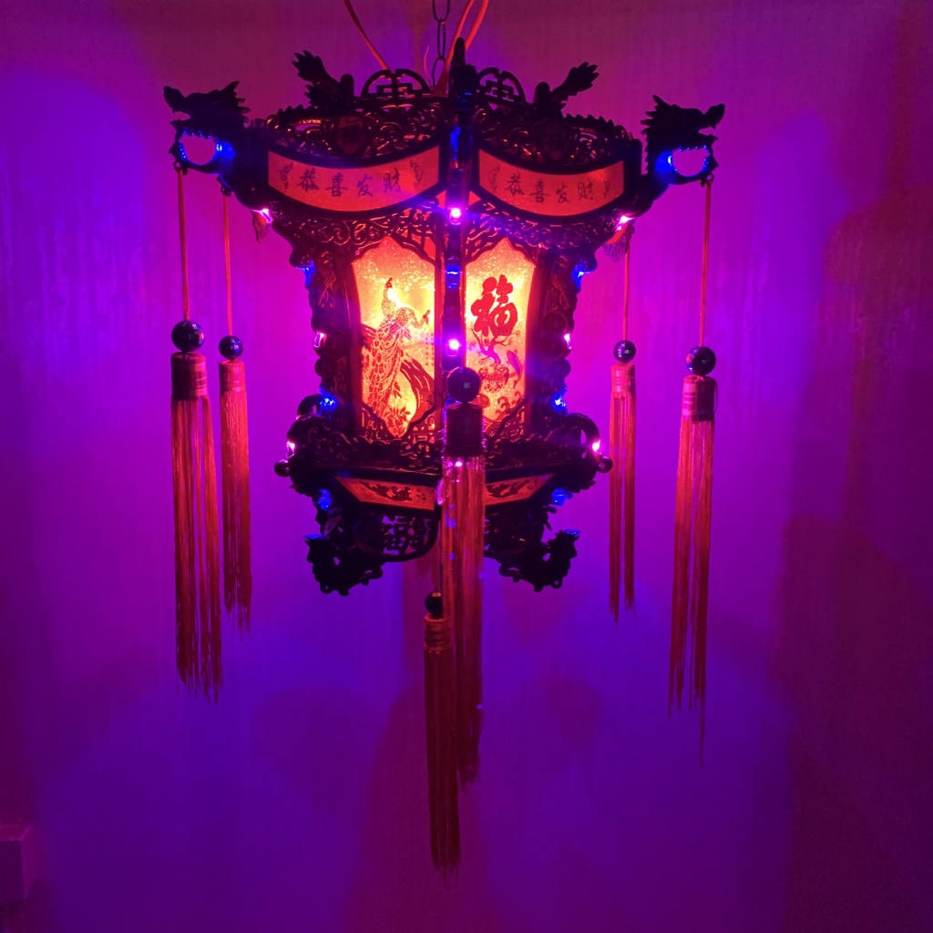 Đèn Lồng LED Điều Khiển Quay 360 Độ Lục Giác Giả Gỗ Đầu Rồng Phong Thủy Treo Phòng Thờ Nhà Thờ