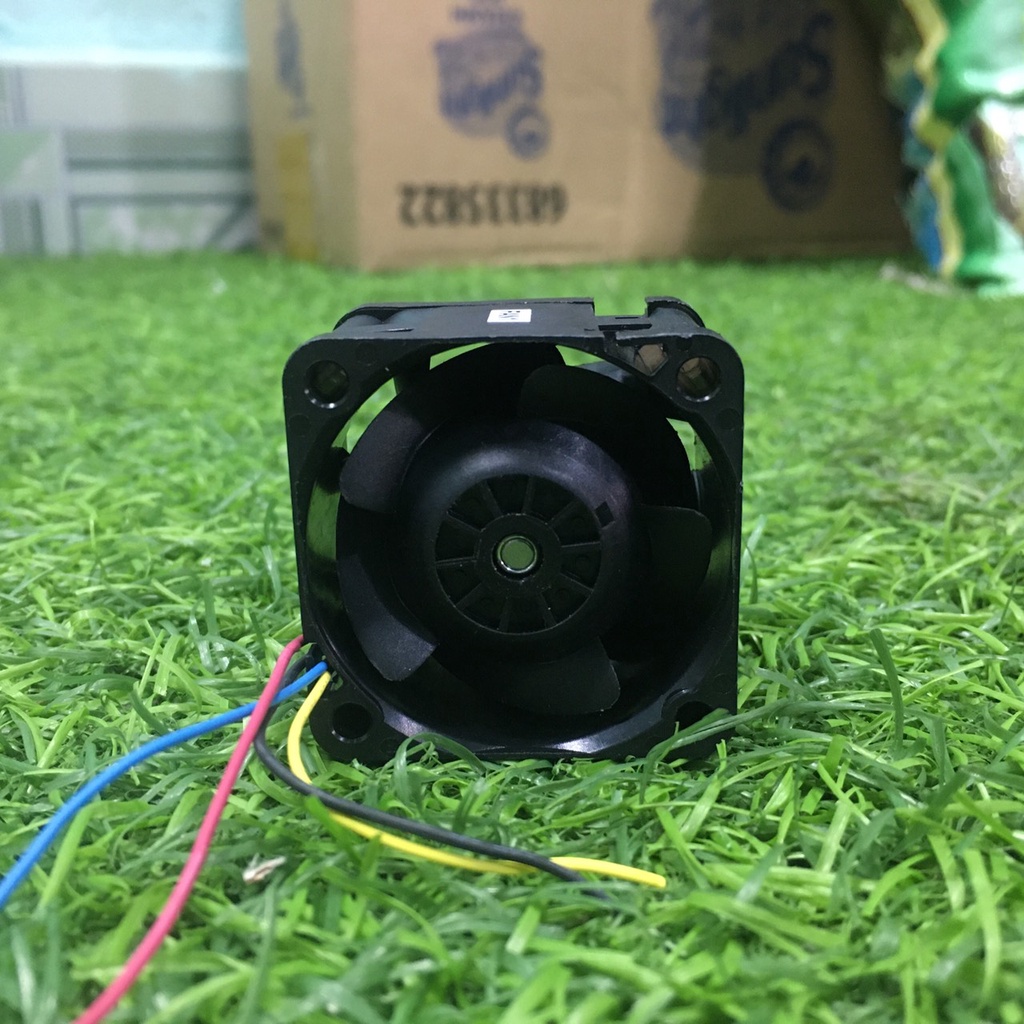 Quạt 4cm siêu mạnh