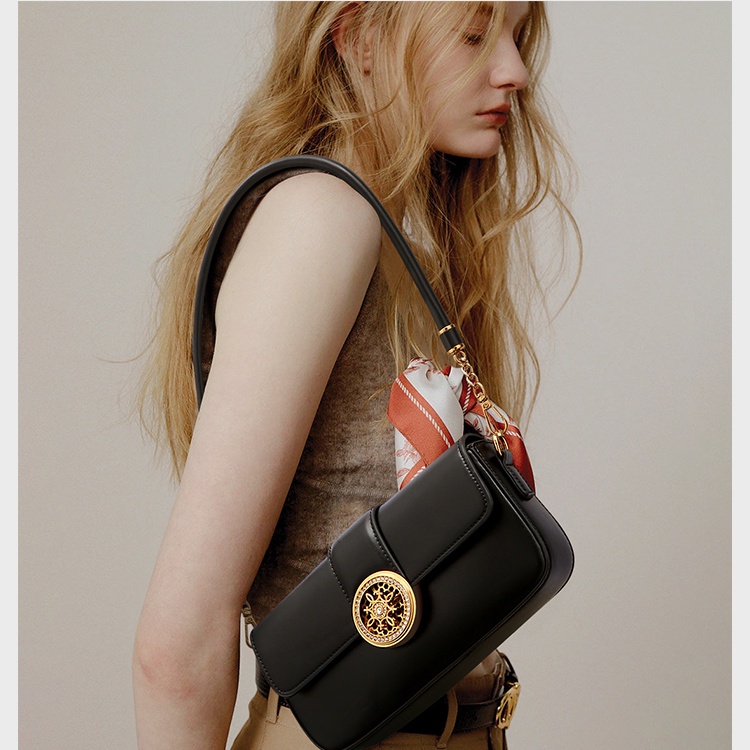 Túi xách nữ khóa xoay hoàng gia cực đỉnh chất da mềm mịn cao cấp Capucha T237