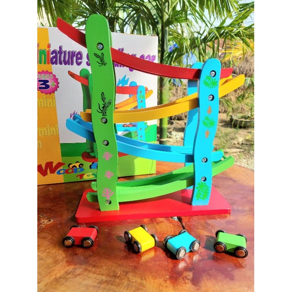 Đồ Chơi Gỗ Xe Cầu Trượt 4 Tầng Cho Bé Tặng Kèm Ô TÔ
