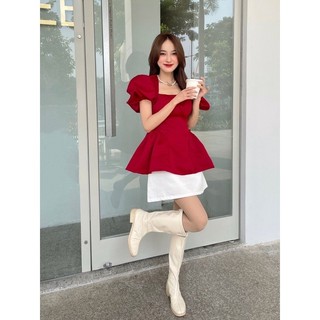 Set áo peplum đỏ tay phồng cổ vuông kèm chân váy trắng