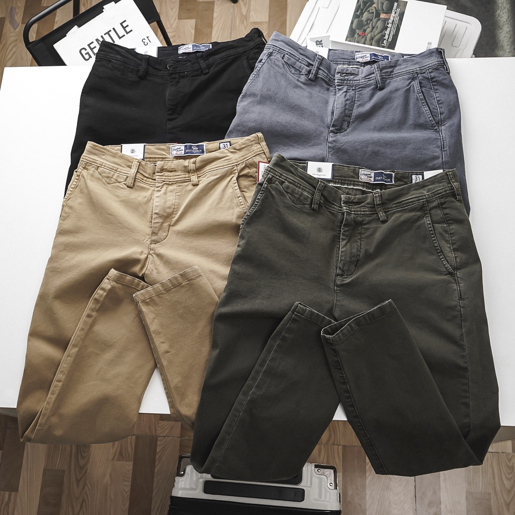 Quần kaki Dusty Tailor chính hãng, vải cotton hạt co giãn 4 chiều, sợi dày dặn và bền màu, form quần slimfit thoải mái