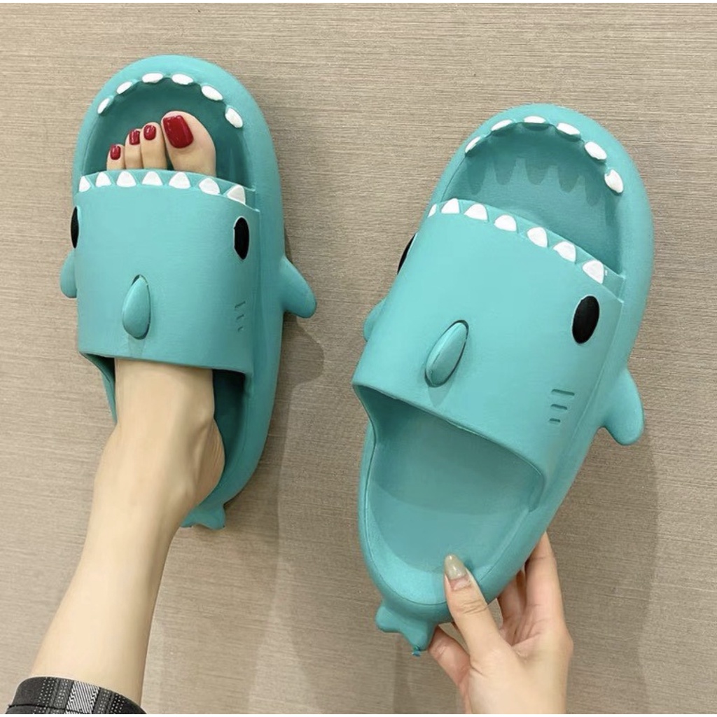 Dép cá mập cho người lớn đi trong nhà, ngoài trời dép siêu nhẹ đáng yêu chống trượt mới dành cho nam và nữ