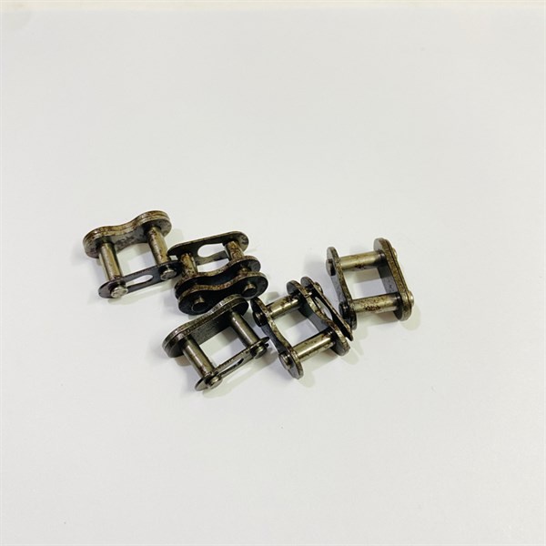 Khóa mắt xích 428