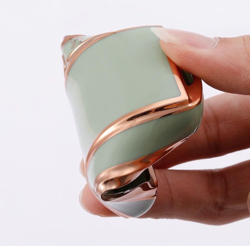 Bao Da, Ốp Bảo vệ, Vỏ Bọc Chìa Khóa Viền Vàng Sang Trọng Phù Hợp Cho Xe Mazda 2,3,6,CX-3,CX-5,CX-8 Sau 2020