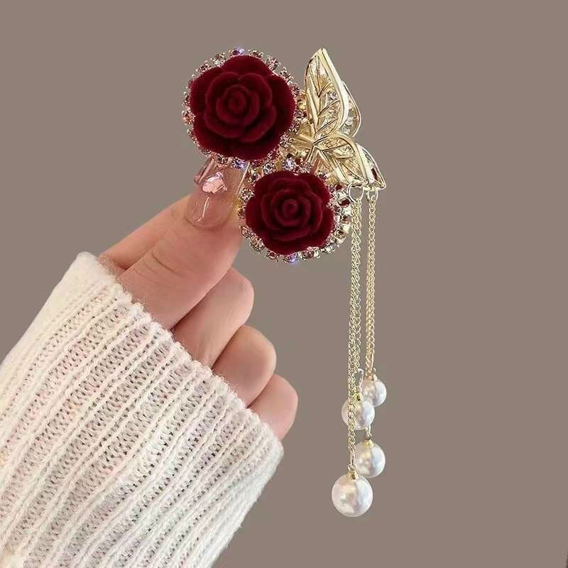 kẹp gắp tóc hình trái cherry kim loại đính hoa hồng nhung đỏ