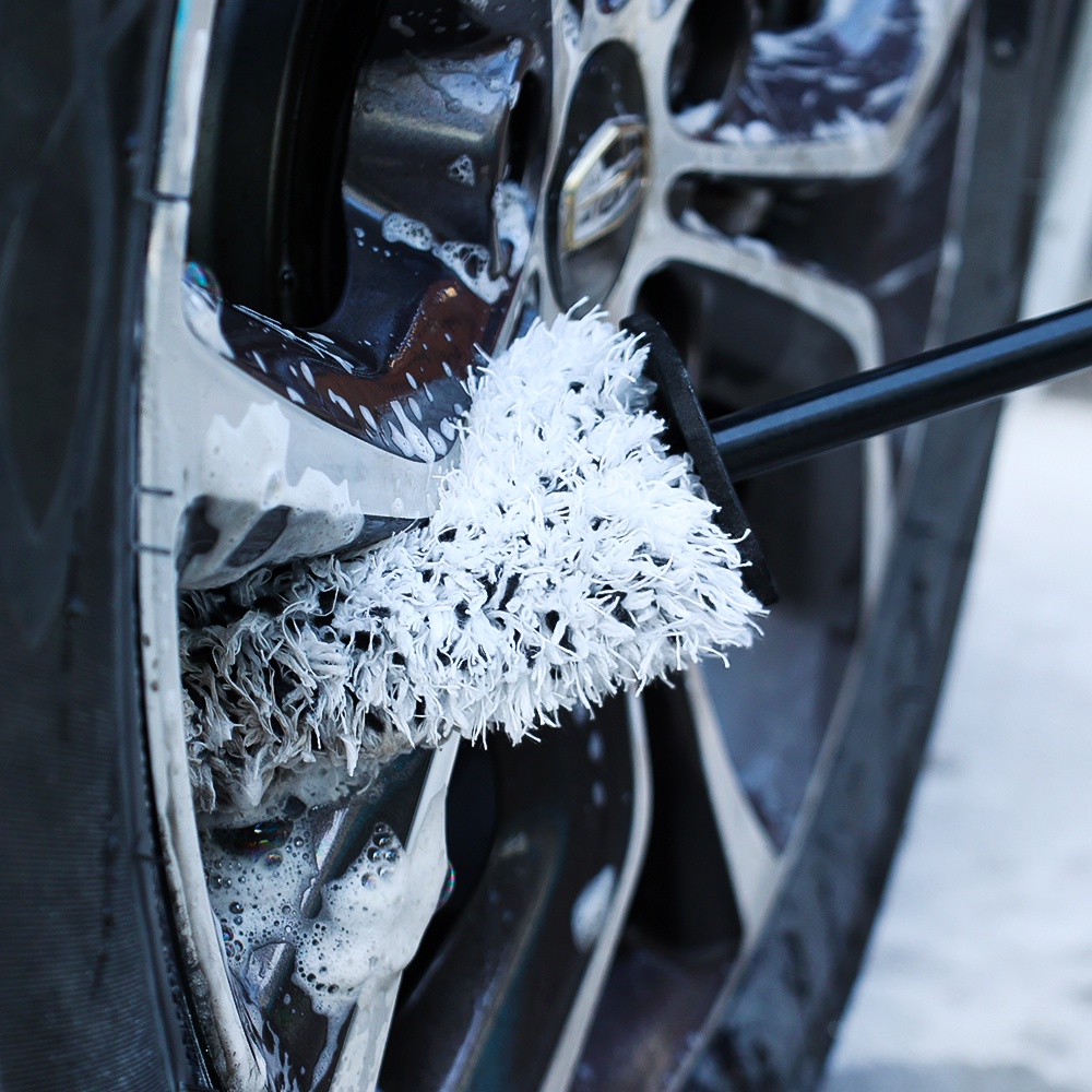 Cọ Vệ Sinh Xe Hơi Tay Cầm Dài Chống Trượt Tiện Dụng