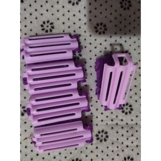 1 cái trục dập xù toc