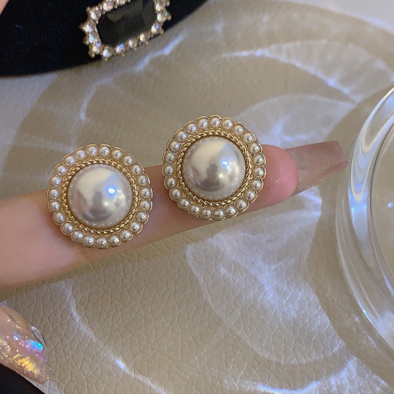 Khuyên Tai Ngọc Trai Tròn Lớn Phong Cách Cung Điện Pháp Cổ Điển Kiểu Mới 2023