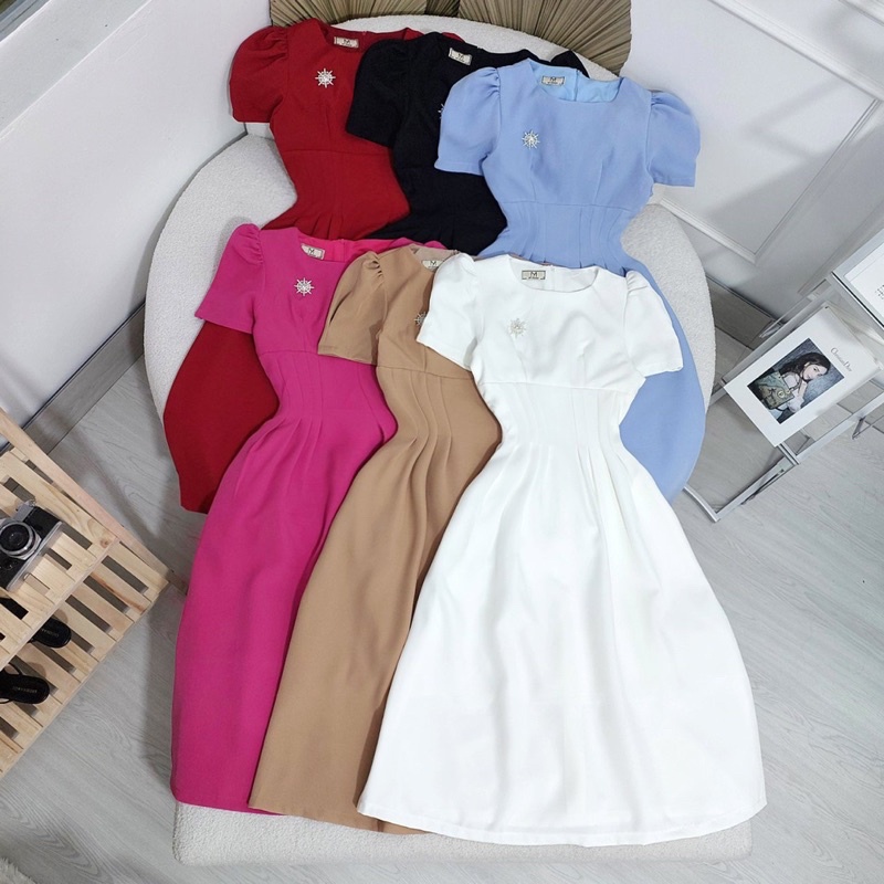 Đầm Cổ Tròn Tay Nhún Eo