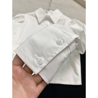 Áo sơ mi trắng dáng croptop siêu hot