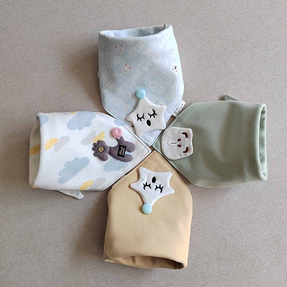 Set 4 Yếm Ăn Cotton Xinh Xắn Dành Cho Các Bé