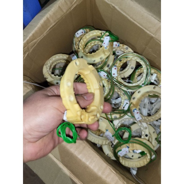 CẢM BIẾN NHÔNG MÁY GIẶT TOSHIBA model D950 /D980