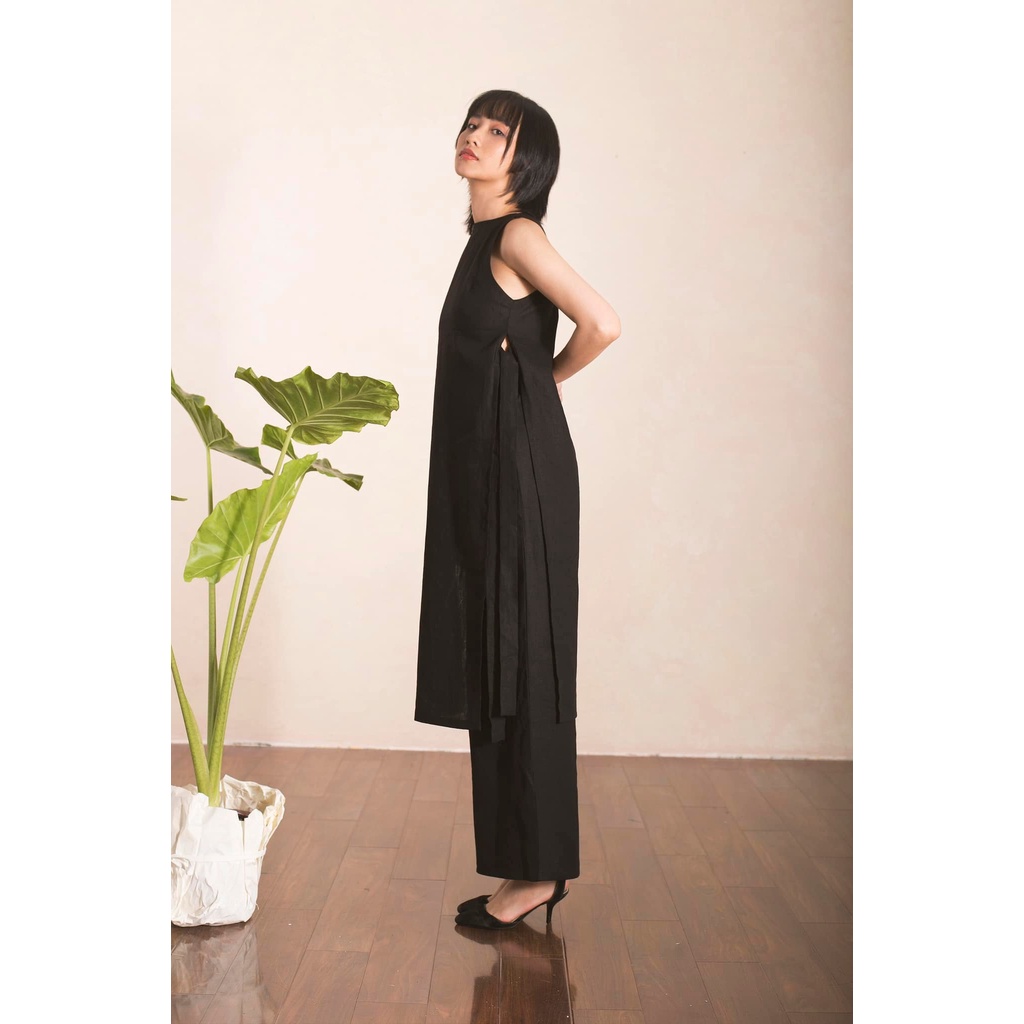 ÁO DÀI ĐEN- LA THU