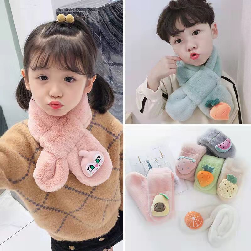 Khăn lông quàng cổ ấm áp, họa tiết ngộ nghĩnh cho bé