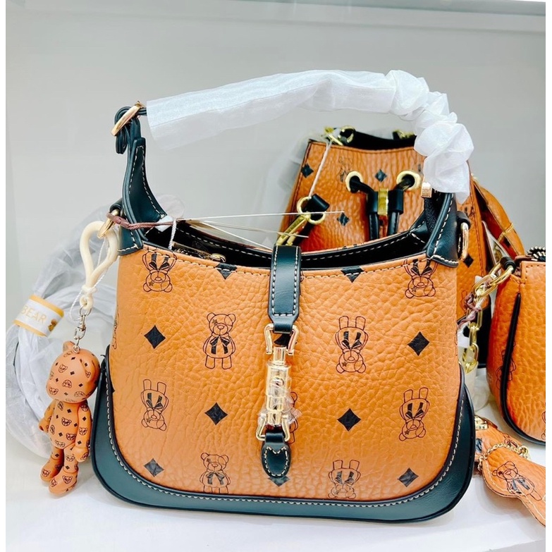 [HÀNG MỚI VỀ] TÚI CẦM TAY CÓ NÚT KHOÁ CHÍNH HÃNG TTWN BEAR - PICK UP TRỰC TIẾP TẠI STORE THÁI - SẴN SHIP HOẢ TỐC