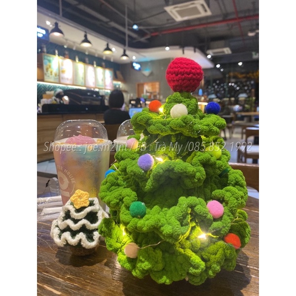 Cây thông noel bằng nhung mềm mịn