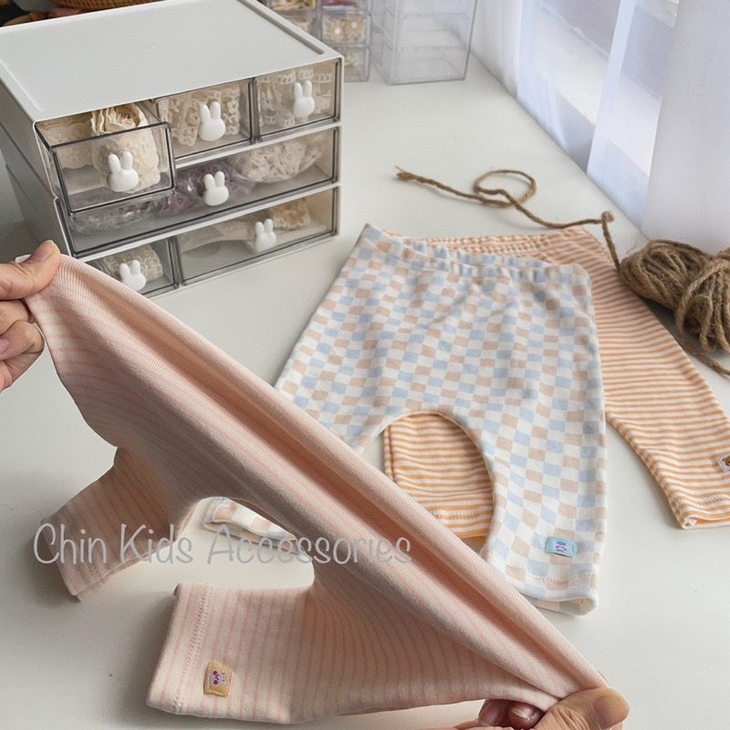 Quần leging đũng tròn chất liệu cotton rip co giãn tốt cho bé