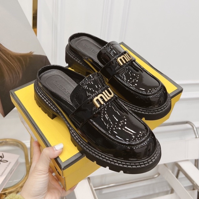 Sục miumiu da bóng qccc fullbox