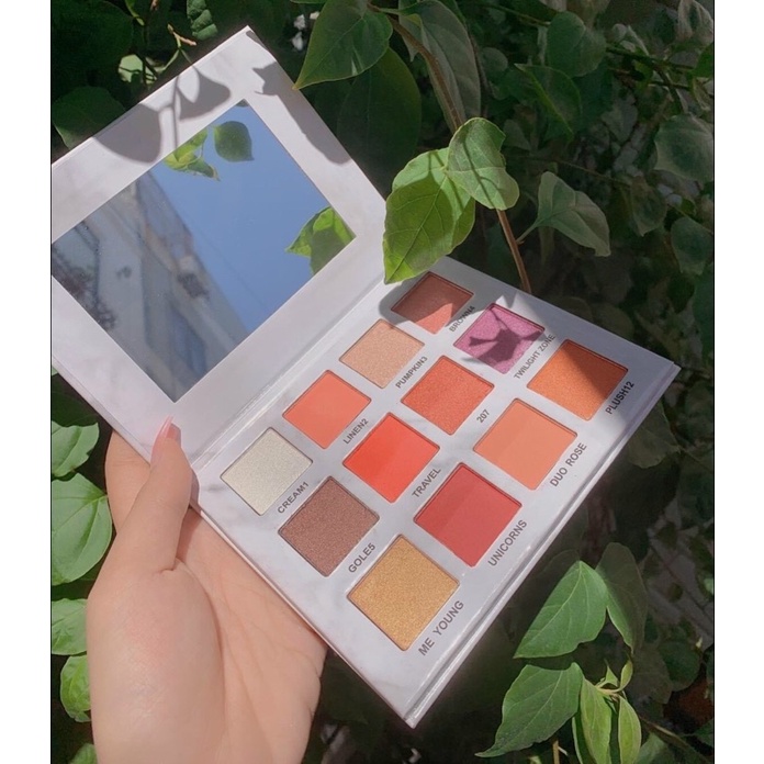 Bảng phấn mắt Lameila 12 ô Colour Geometry, phấn mắt nội địa trung