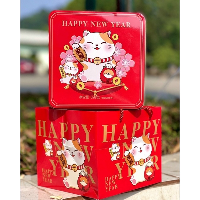 Hộp thiết mèo thần tài màu đỏ mai mắn kèm túi-