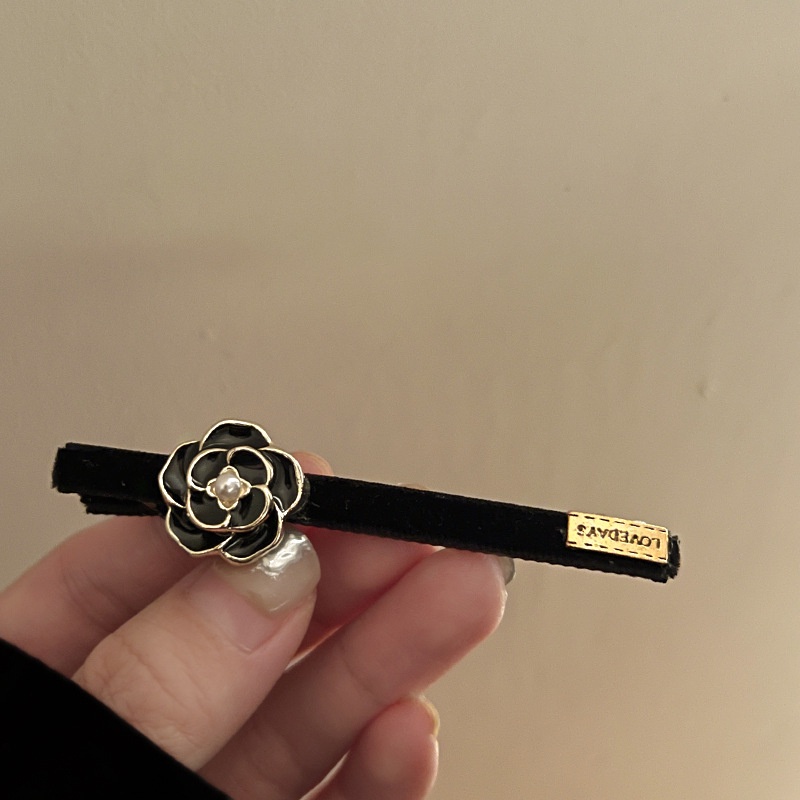 Kẹp Tóc Vải Nhung Đính Hoa Trà Và Ngọc Trai Phong Cách Pháp Cổ Điển Tinh Tế JP5