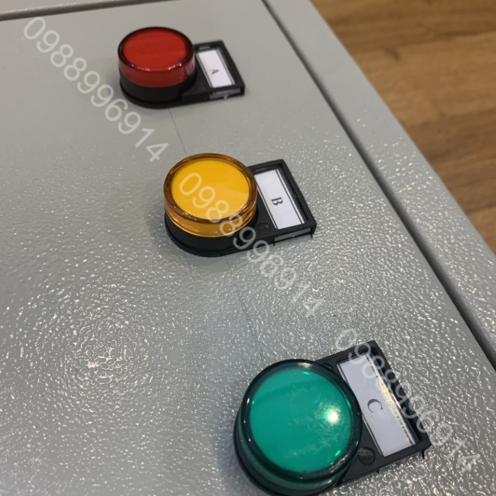 Tủ ĐK Bơm HÚT CHÂN KHÔNG dùng đồng hồ 3 kim