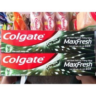Kem Đánh Răng Colgate MaxFresh Tinh Chất Than Tre