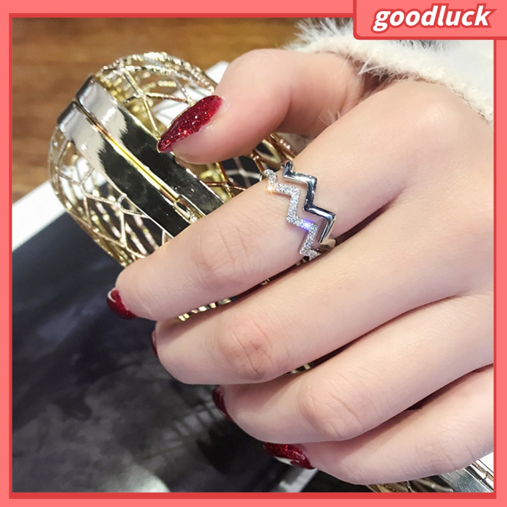 Chúc may mắn| Nhẫn Nữ Hai Lớp Gợn Sóng Lấp Lánh