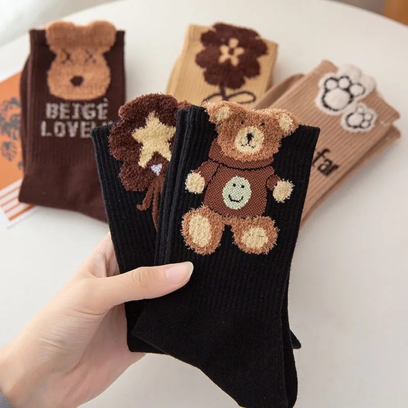 1 Đôi Tất Cotton Mềm Mại Thoáng Khí In Họa Tiết Gấu Hoạt Hình Dễ Thương Giữ Ấm Mùa Đông Cho Nữ