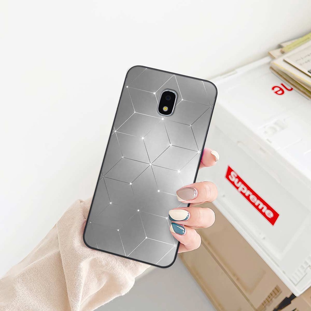 Ốp lưng Samsung J3 Pro hình họa tiết thương hiệu thời trang cao cấp