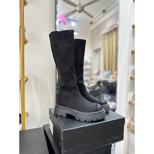 Bốt cao cổ da lộn