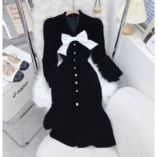 Đầm midi đen cổ tim phối nơ trắng đuôi cá