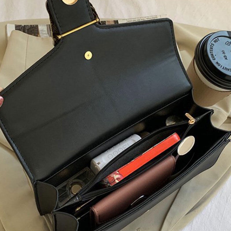 AlphaZ Túi Đeo Vai Bằng Da Cao Cấp Phối Dây Xích Thời Trang Kiểu Pháp Dễ Phối Đồ Cho Nữ