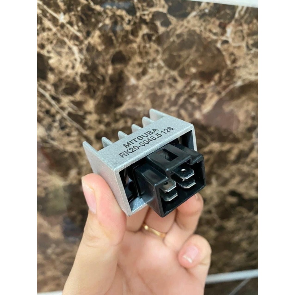 Sạc Honda Dream - Wave Dễ Dàng Tháo Lắp, Sạc Ya Hàng Cao Cấp Loại 1 - Sạc Độ Xe Máy Chính Hãng