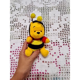 Gấu bông pooh mày dán
