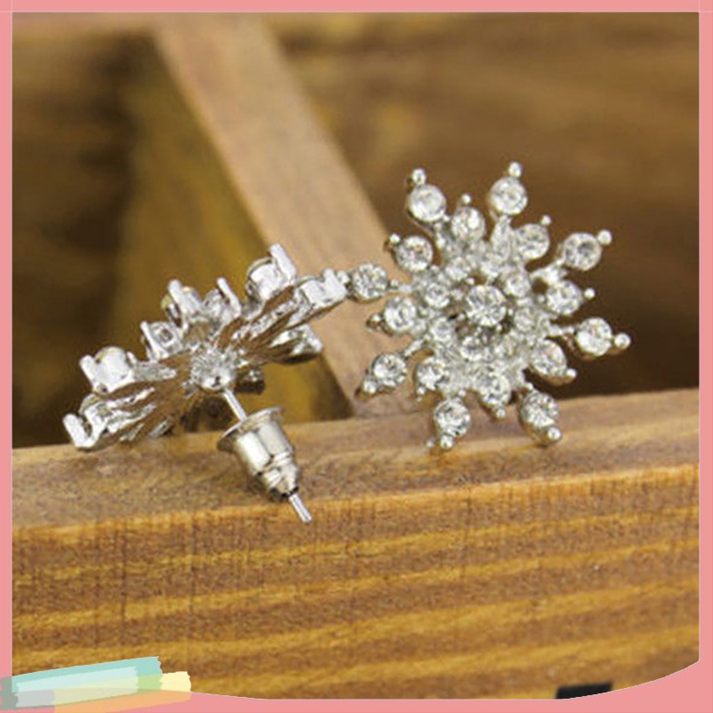 1 Đôi Bông Tai Hình Bông Tuyết Đính Đá Thời Trang Dành Cho Nữ