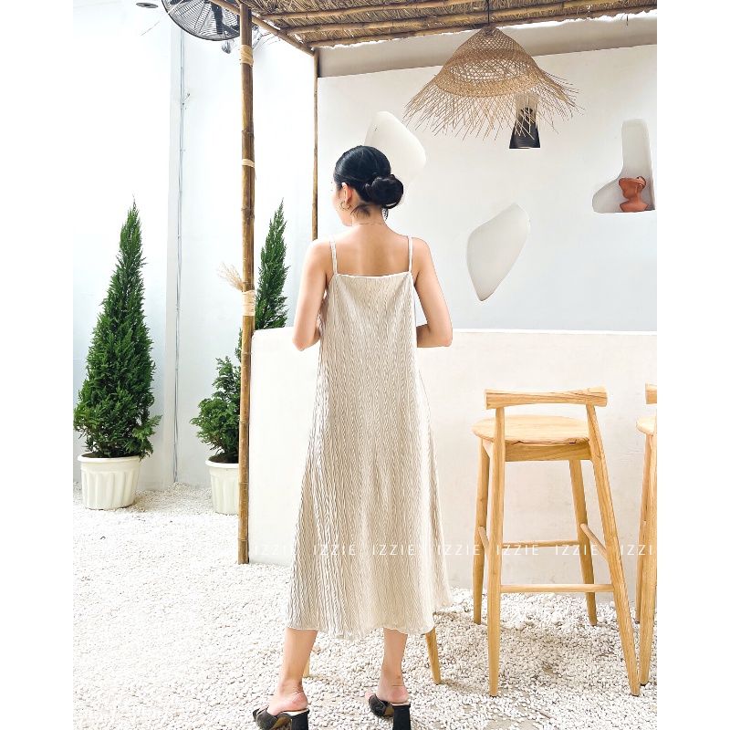 Váy hai dây form suông nhung hàn IZZIE V255