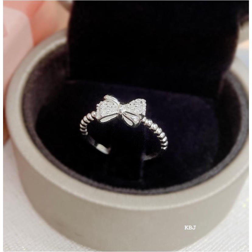 Nhẫn hình nơ bạc . mẫu nơ mới hot.