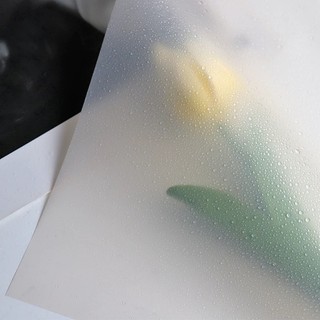 Giấy gói hoa bóng mờ 1 mặt (xấp 10 tờ)