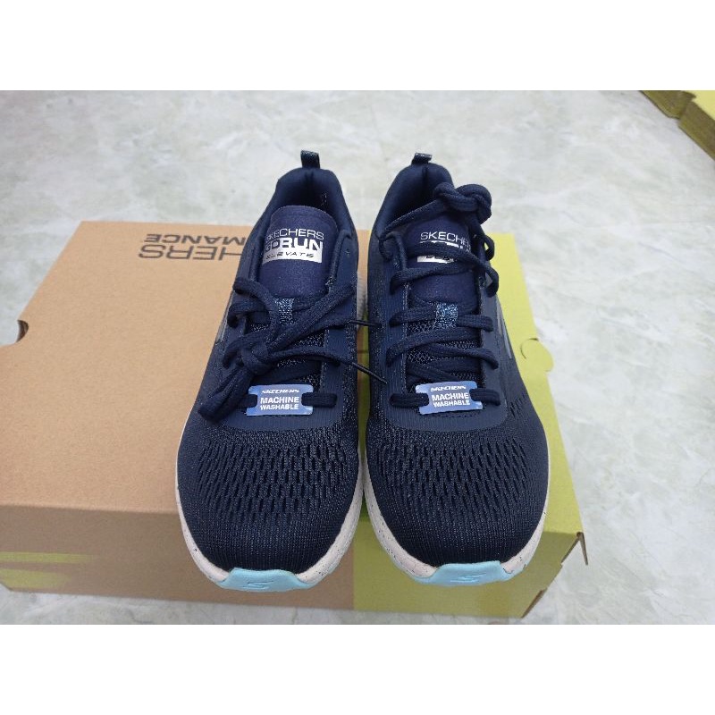 Giày skechers nữ chính hãng