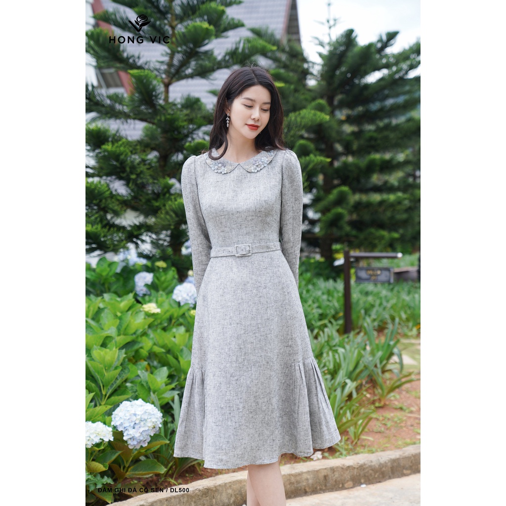 Đầm nữ thiết kế Hong Vic ghi đá cổ sen DL500