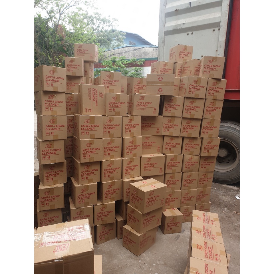 Xịt chế hòa khí ô tô, xúc bình xăng con ô tô, vệ sinh họng ga