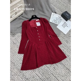 Váy nhung cổ vuông LB