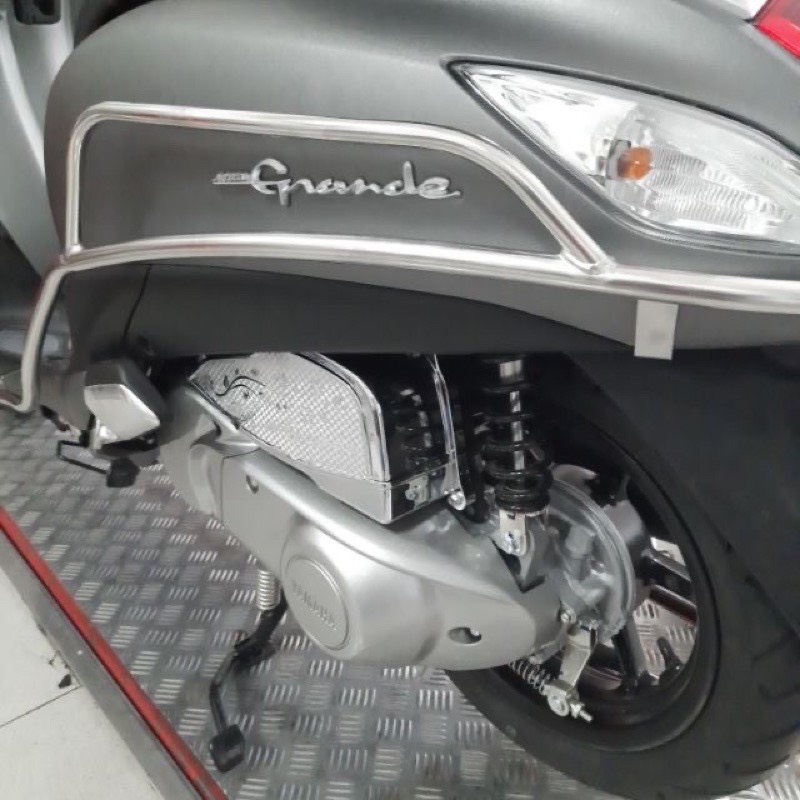 Khung quây xe grande 2023 inox chính hãng